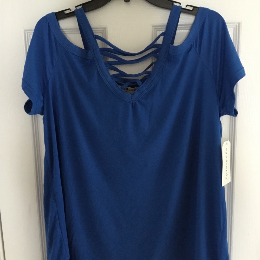 Eye candy cold shoulder top 3 X NWT!